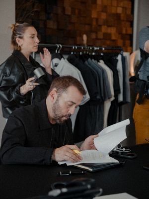 Ashley can explain. #cuts #madethecut #jeremypiven