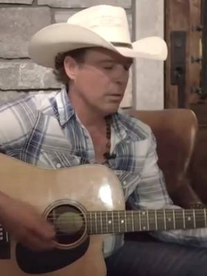 Slowin' it down a bit #thiswomanandthisman #90s #90scountry #countrymusic #acoustic 
