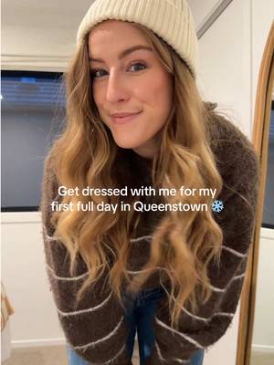 Ready to explore 😍❄️ Top: @hm Jeans: @Abrand Jeans High & Wide Jumper: @Target Australia  Belt: @Status Anxiety.  Scarf: @Morgan&Taylor  Socks, gloves & beanie: @Uniqlo Australia  Shoes: Adidas Coat: @Forever New Clothing  Perfume: @Recreation Bondi Beach  #outfitoftheday #queenstown #winteroutfit #newzealand #getreadywithme 