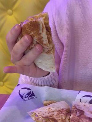 pinky up whilst eating ur quesadilla is a sign of true elegance