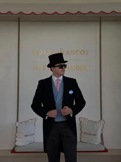 morning dress: @RathbonesTailor shoes: @loakeshoemakers shirt: @etonshirts tie: @E. Marinella cufflinks: @FERRAGAMO watch: @Cartier sunglasses: @Prada #royalascot #britishsummer #british #oldmoney #luxury