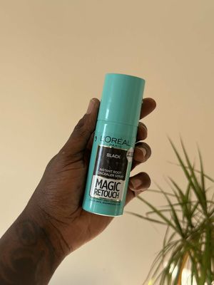 AD| L'Oreal Paris always has me covered for any last-minute touch ups with their magic retouch spray! @L’Oréal Paris #magicretouch #hair
