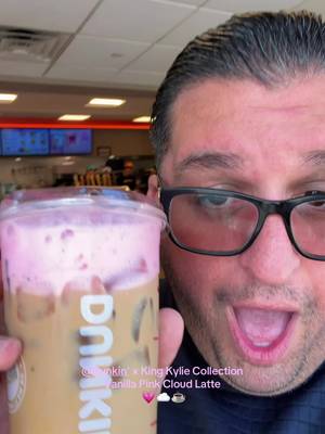 @Dunkin' & @Kylie Jenner vanilla pink cloud latte #dunkin #kyliejenner #kingkylie #dunkindonuts 