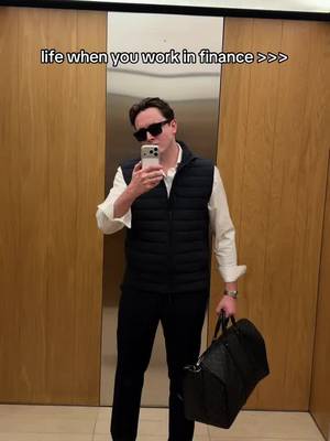 wouldn’t have it any other way ⚜️📈🥂 #finance #financebro #wallstreet #luxury #cityoflondon