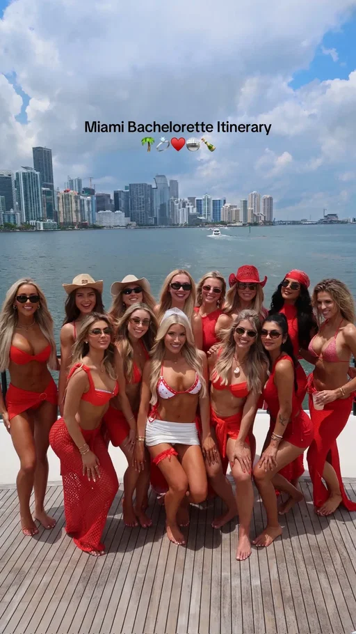 20/10 would recommend💍🥰🌴 #miamibeach #bacheloretteparty #eleven #bacheloretteitinerary 