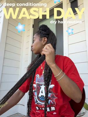 Don’t skip deep conditioning on wash days, your curls with thank you later!👸🏽😍✨ YALL SEE THE SLIP OKAYYYY! @Rucker Roots 👏🏽🙂‍↕️💦 - - - #curlyhair #naturalhair #washday #longhair #fyp 