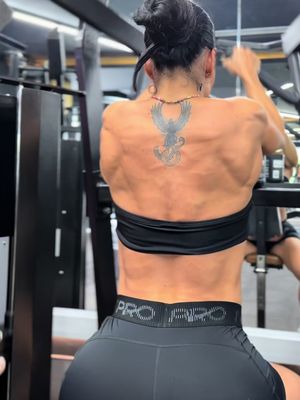 ⚔️ Build muscle. Protect your future. Dominate every workout 💥 🚨❤️ Muscle is your shield. Earn it. 🛡️ No excuses  Just years of consistency  That’s why I trust 100% Platinum Creatine a formula backed by research to support strength, power, and performance by @MuscleTech ❤️ And Red Berry? 🍓The flavor that keeps me coming back 😍