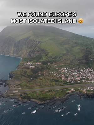 There’s an island in the middle of the Atlantic where the weather decides who gets in and who gets out… 😦 Corvo is the smallest island in the Azores, with just one village, a few hundred people, and a volcanic crater often hidden in the clouds. For centuries, sailors saw it as the edge of the known world. Today, it remains one of the most remote and mysterious places in Europe. New video now live on YT 🙏 #corvo #traveltok #fyp 
