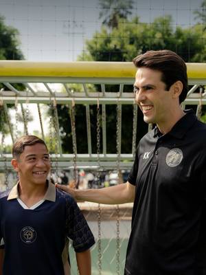 Dudu chegou à Copa do Mundo FIFA 2026™️ como um Carregador Oficial da Bola da Partida 🇧🇷🤩 #49thTeam 