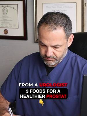 3 Foods for a Healthier Prostate (From a Urologist) 🩺🏼 Prostate health is a crucial yet often avoided conversation for men as they age. Small, proactive adjustments to your diet today can drastically impact your long-term comfort and urinary health tomorrow. Here are 3 powerful foods to add to your plate: 🍅 Tomatoes – Rich in lycopene, a potent antioxidant strongly linked to prostate cellular protection. 🥦 Cruciferous Vegetables – Broccoli and Brussels sprouts contain compounds that support healthy hormone metabolism. 🐟 Fatty Fish – Omega-3 fatty acids help manage systemic inflammation throughout the body. At 1MD Nutrition, we focus on targeted wellness for every stage of life: Real. Powerful. Results: Because Your Health is Our Mission. Taking care of your body from the inside out is the ultimate game changer. 👇 Men, how often are you incorporating these staples into your diet? Let's talk below! #ProstateHealth #MensHealthTips #UrologistApproved #HealthyAging #1MDNutrition 
