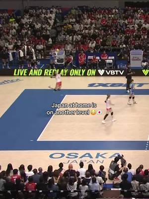 Osaka's crowd is carrying Japan! 🗣️🇯🇵 #volleyball #volleyballworld #japan #thailand #VNL26 