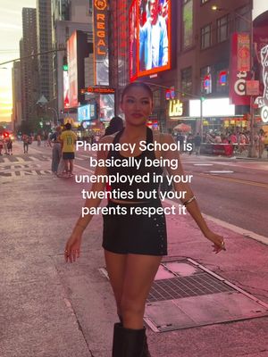 proud of their currently unemployed little girl 💊📚✨ #futuredoctor #pharmacyschool #pharmacystudent #medschool #medicine
