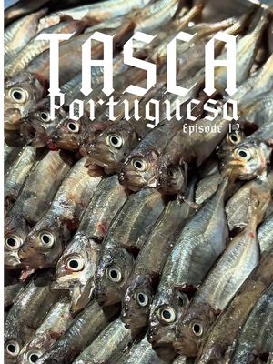 Fried Jaquinzinhos 🐟🇵🇹 Another big classic, deep fried fresh tiny horse mackerel, served with a simple tomato rice. One of my personal favorite local summer dish 🤍 Made mostly everything traditionally, just added a little bit of butter with the rice.  RECIPE out on my next newsletter, check in Bio  #tasca #portugal #friedfish #tomato #rice
