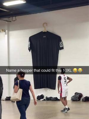 nah… WHO approved this gang 🤣 #madehoops #aau #funny #compression 