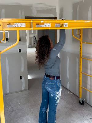 Always fun when everything is taller than you 😂 #short #construction #drywall 