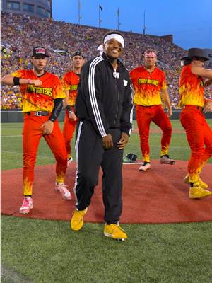 Ohhhh he’s valid  @Ga’von Wray  #firefighters #bananaball #baseballboys #lookatmenow #rapmusicfan 