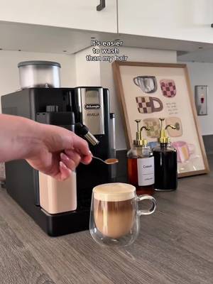 The Rivelia detaches so effortlessly it’s practically a form of self-care 💙 #perfetto #coffeemachine #coffeetok 