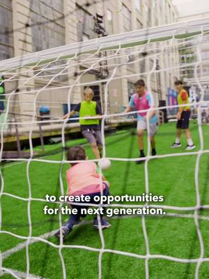 ⚽ Show us your footwork. Make an impact. Film yourself juggling a football, post it with #FootworkForFutures, and for every video shared, MetLife will donate $5 to the FIFA Global Citizen Education Fund (up to $100,000). Ready? Let's see those skills. 🙌