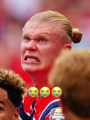 Haaland a walking meme 🤣 @Erling Haaland #haaland #meme #erlinghaaland #worldcup #football (via Getty Images)