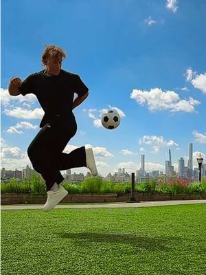 #googlepartner Had @Google Search test the soccer IQ real quick. Turns out excitement headbutts don’t fly⚽️