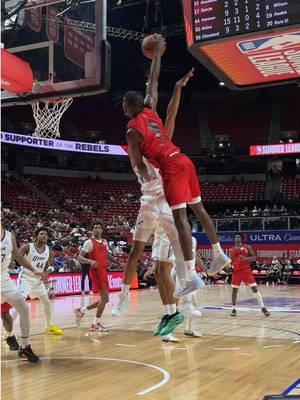 CALEB WILSON OH MY GOODNESS 🤯🔥 @Caleb Wilson #calebwilson #dunk #NBA #summerleague #chicagobulls 