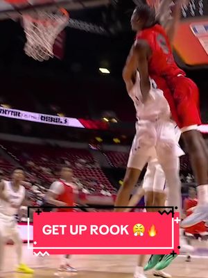 Caleb Wilson elevates for the MONSTER slam in the #NBASummerleague! 👏 (via @NBA)