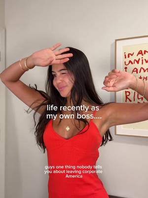 a typical day in my life as my own boss always starts with a morning workout, filming and editing throughout the day, and working in different places to keep my creative juices flowing...️it's vital to have a laptop that has multi-day battery life and 5G connectivity anywhere I go and @Snapdragon has me covered #SponsoredBySnapdragon