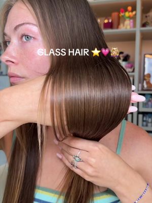 a spray on hair oil??!! this is genius 👩🏼‍🔬🫧⭐️ the new @Olaplex 7 Shine Serum Oil Mist is the easiest hair oil I’ve ever used!! #olaplexpartner #hairinspo #trending 