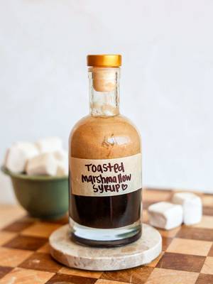 Skippppppp the Starbucks S'mores latte and make this instead!! The toasted marshmallow coffee syrup is made with just 3 ingredients, is super flavorful, doesn't contain any artificial flavors, colors, preservatives, or refined sugar. It lasts forever in the fridge too! It's paleo friendly, can be made vegan, & is suchhhhh a treat! ➡️click the link in my bio & itll take you to danishealthyeats.com where you can search for it! How I make my s'mores latte: • add a little sauce to your glass. Pour two hot espresso shots over top. Whisk it well. Then add your favorite creamy milk. • Add ice to the top of the glass. • add your favorite creamer to another glass (I used toasted marshmallow @nutpods). Add a little dollop of my healthy marshmallow fluff. Use an electric frother to froth until fluffy. • pour over top. Do a dusting of raw cacao powder. • enjoy!! Let me know if you try!! SAVE to make all summer (cause you'll want it ;) #smoreslatte #homemadelatte #homemadecoffeesyrup #smorescoffee #coffeerecipes