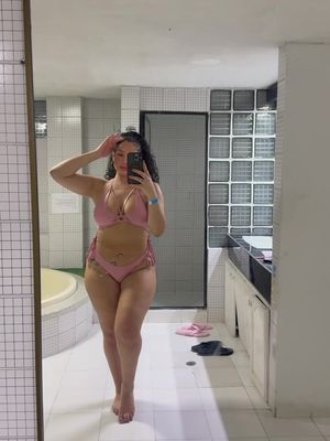 I was soo indecisive about wearing this swimsuit 👙🫢 #bikini #Summer 