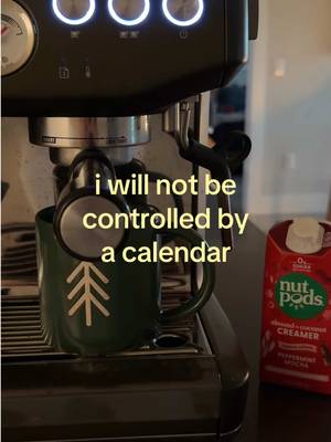 it’s peppermint mocha time #happyholidays #peppermintmocha #hotcoffee 