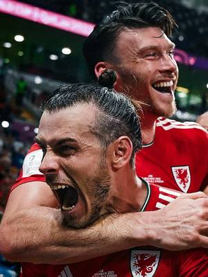 Gareth Bale's moment 🏴󠁧󠁢󠁷󠁬󠁳󠁿 #FIFAWorldCup 