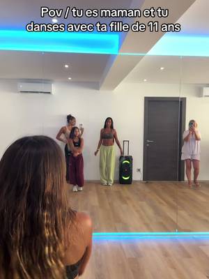 Mon mini moi 🤍 #pourtoi #danse @Veretoutfamily 