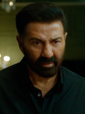 اللقطة اللي صدمتنا كلنا!! 📺: IKKA #IKKA #whattowatch #moviestowatch #نتفليكس