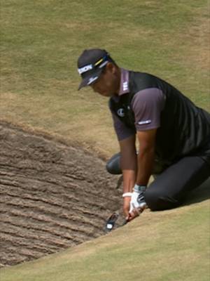 Pot bunker. Awkward stance. No problem for Hideki Matsuyama. #TheOpen