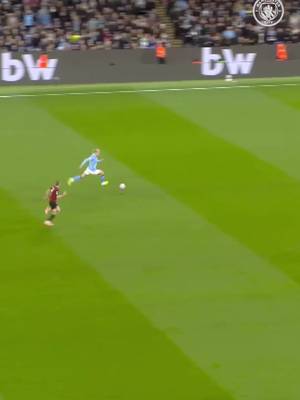 Every @Erling Haaland goal from the 2025/26 @Premier League season 👊⚽️ #ManCity #Haaland #PremierLeague 