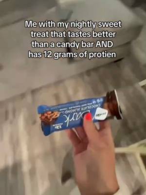 Your sweet tooth just found a loophole. 🍫 Who else needs something sweet every night? @_kenzieeeeeeeeeeee #NuGoBars #DarkChocolate #ProteinSnack #VeganSnacks #GlutenFree #SweetTreat
