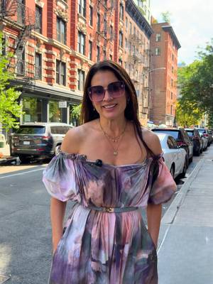 Craving authentic Italian in NYC? 🇮🇹🏙️ Violetta takes us on a downtown food crawl of her favorites, including everything from old-school Italian markets in Little Italy to Sicilian comfort food in SoHo and fresh pasta in the West Village. 🍝 📍 Di Palo’s — Little Italy 📍 Albanese Meats — NoLIta 📍 Piccola Cucina — SoHo 📍 Raffetto’s — Greenwich Village Save this Italian NYC itinerary for your next craving, and tag the pasta lover joining you. ✨ #NYCItalianFood #LittleItalyNYC #SoHoNYC #GreenwichVillageEats