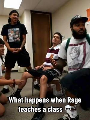What just happened.. | Twitch : yourragegaming #yourrage #streameruniversity #fyp #trending 