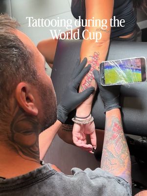 Tattooing during the World Cup ⚽️🏟️🤣 📍 SANTA PONSA, MALLORCA