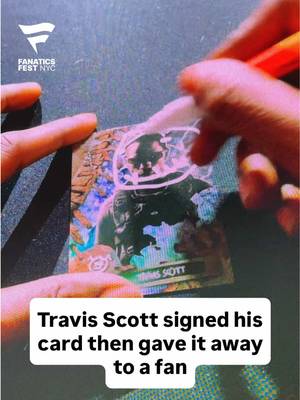 The type of moments you only get at @Fanatics Fest  @Travis Scott 