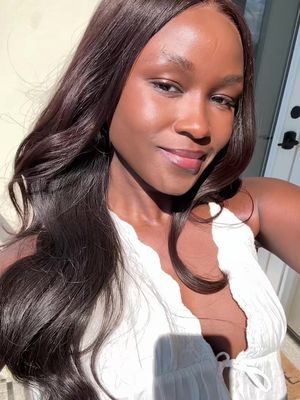 Clean beauty, fresh glow, effortless confidence ✨  A little Nude By Nature moment because your skin deserves to breathe 🌿💚 @nudebynature   #NudeByNature #NothingCleanerThanNude #CleanBeauty #NaturalGlow #FreshFace  