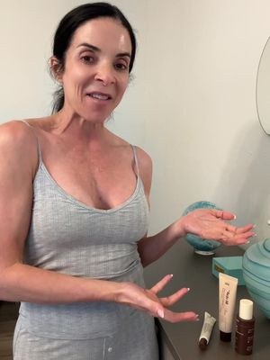 My nighttime skincare routine has gotten a lot simpler lately. ✨ These are the products I’ve been reaching for every night to help keep my skin feeling calm, hydrated, and supported—especially when my skin barrier needs a little extra love. If you’re looking to strengthen your skin barrier and boost hydration, these are definitely worth checking out! 💙 #ad @Dr.Reju-All US  #Rejuall #pdrn #pdrncream #koreanpharmacy 