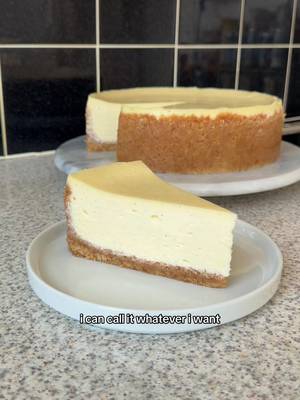 NEW YORK STYLE CHEESECAKE