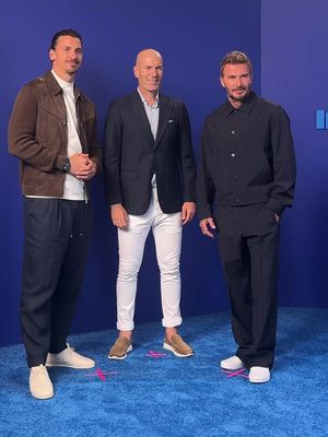 Loved sitting down with my former teammates and friends Zizou and Zlatan to discuss everything football and World Cup 🎙️⚽️ Out tonight across @EA SPORTS channels 🎬 
