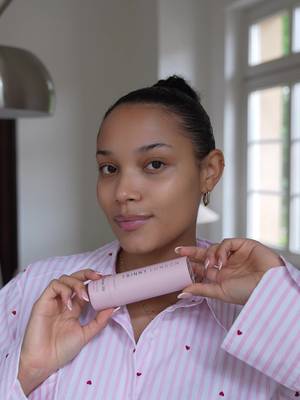 ✨ here’s how the Trimmy London Plump Up looks, feels, and why it’s become part of my everyday routine. LIP PLUMPER BEAUTY FAVOURITE PRODUCT REVIEW EVERYDAY GLOW #trimmylondon #lipplumper #beautytips #makeupessentials #lipcombo   