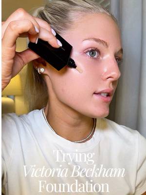 The price made me nervous but I’m so glad I purchased! Gives such a pretty skin like finish @Victoria Beckham Beauty @Augustinus Bader #victoriabeckhambeauty #victoriabeckham #foundationreview #nomakeupmakeup 