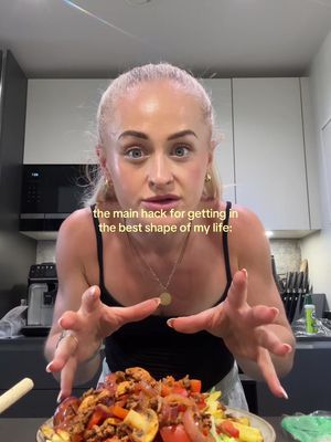 honestly, I’ve eaten ground beef for ever damn dinner 😀😀😀 calorie deficits shouldn’t be hard OR LONG !!! get in them and get back out 🙂‍↕️🙂‍↕️ #diethack #wedding #2026bride 
