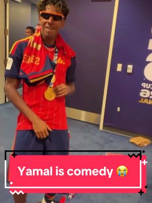 Lamine Yamal and Nico Williams showing off their gold medals 🤣 #FIFAWorldCup (via @nicolas_williams9/IG)