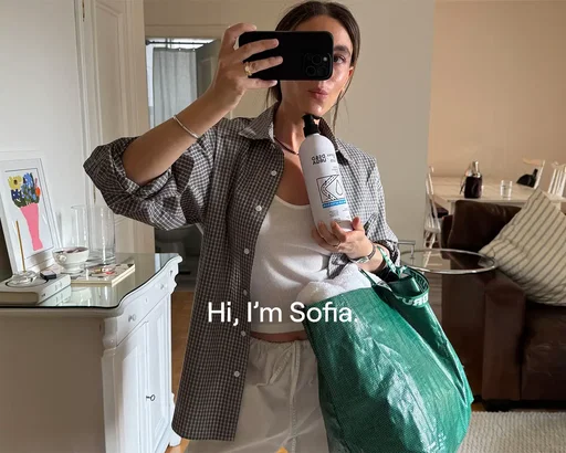 1) Cozy towels 2) A laundry ritual 3) Incredible smelling clothes + linens Our detergent is perfect for the things you love 🧺 @sofia 